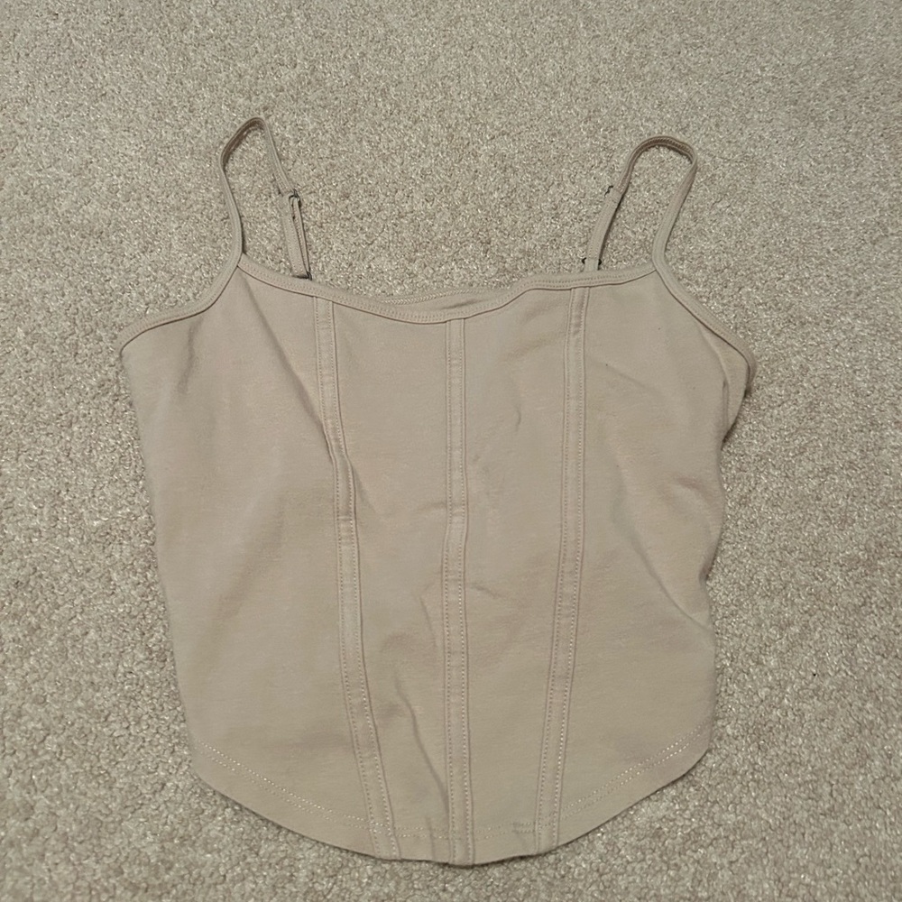 hollister tank